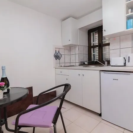 Apartment Central Rose In Hearth Of